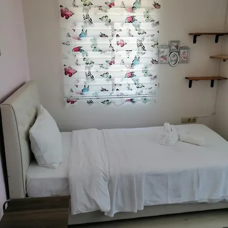 Apartment Angel *